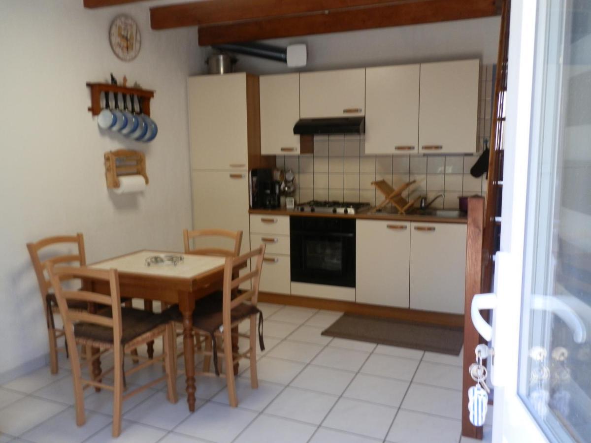 Pitchou,location uniquement à la semaine , du samedi 12h au samedi 10h Apartamento Cassis Exterior foto